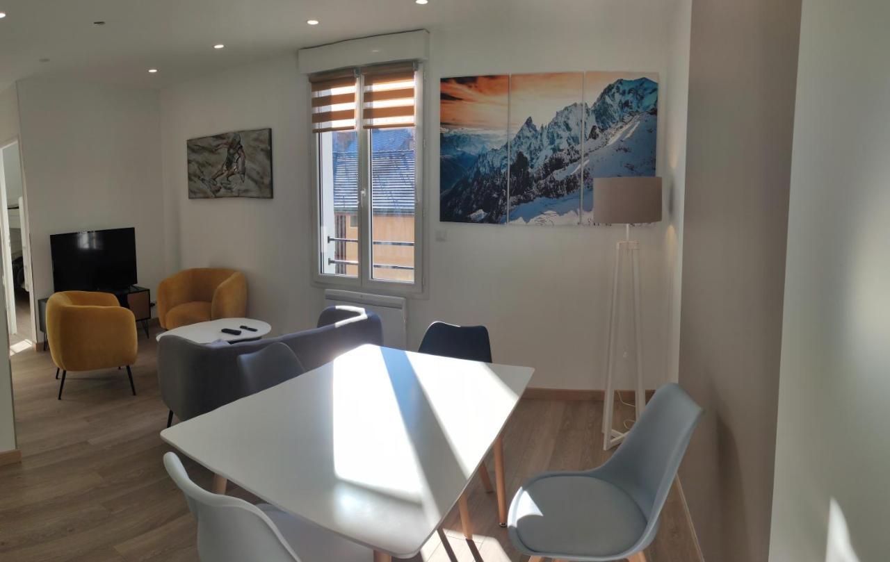 Joli Appartement Renove Avec Terrasse Brides-les-Bains Exterior photo
