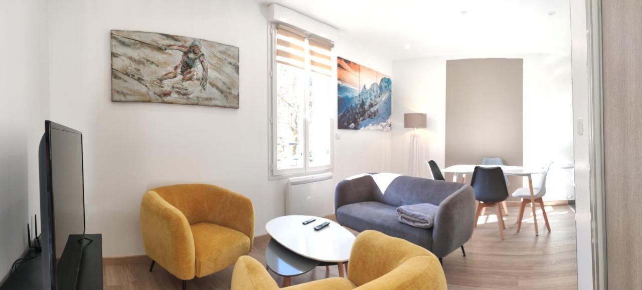 Joli Appartement Renove Avec Terrasse Brides-les-Bains Exterior photo