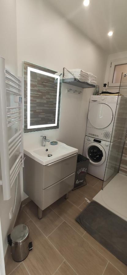 Joli Appartement Renove Avec Terrasse Brides-les-Bains Exterior photo